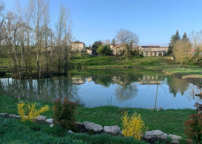 Au Calme A 15 Min D'albi, 7 Personnes *